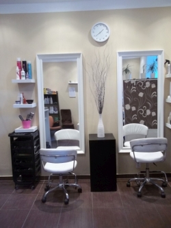 Salon 7 Seven