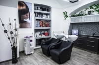 Kontakty, fotky a hodnocení na Salon Abigail Style